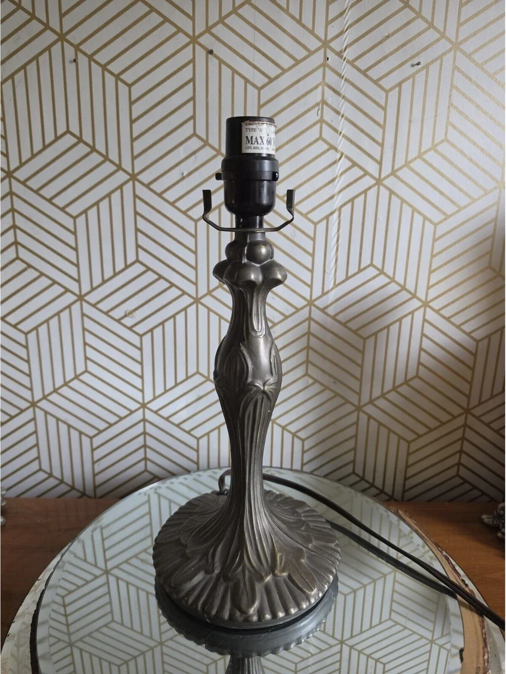 Vintage Brass Bronze Cast Metal Tiffany Style Lily Pad Lamp Art Nouveau 14
